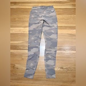 Alo camo leggings